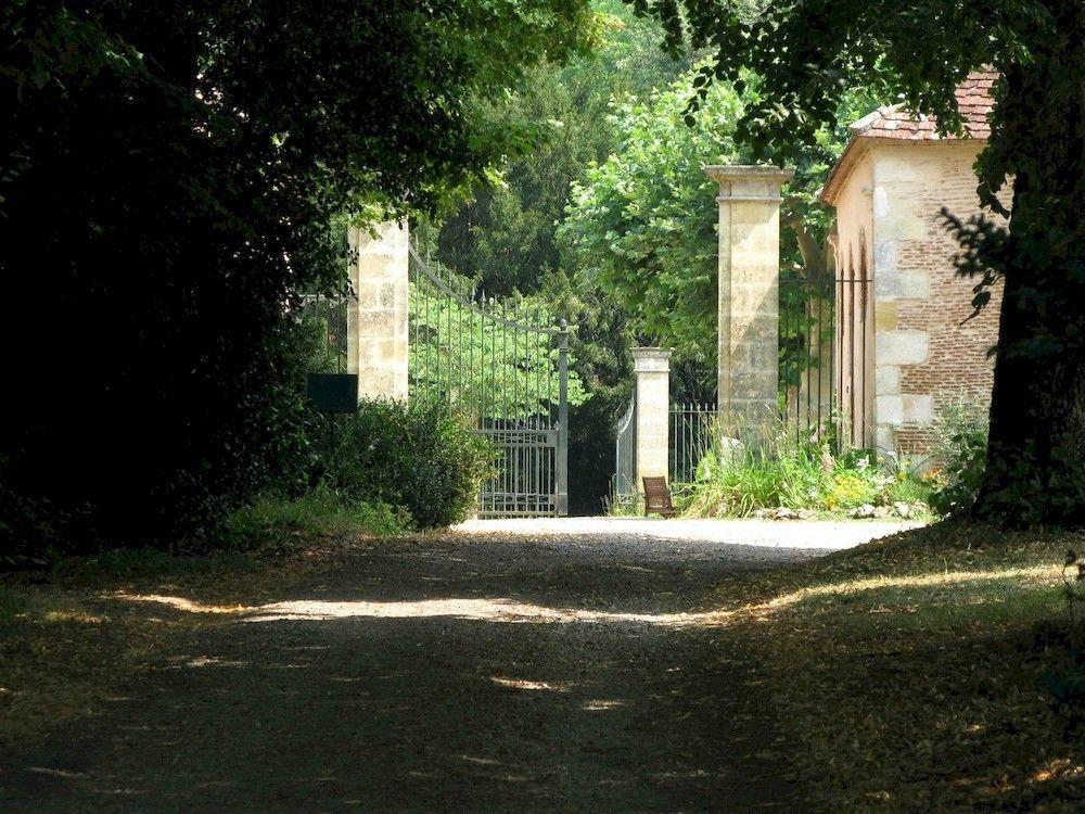 Chateau Les Farcies Du Pech Бержерак Экстерьер фото